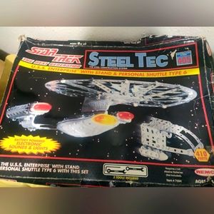 REMCO STEEL TEC- STAR TREK NEXT GENERATION- USS ENTERPRISE & SHUTTLE.
